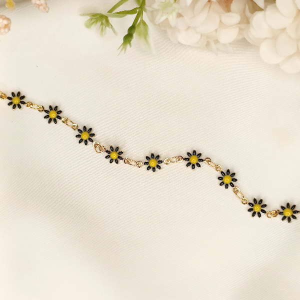 Floral Bracelet Black